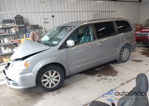 2014 Chrysler Town & Country Touring from USA, damaged, VIN 2C4RC1BGXER232147